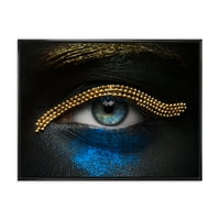 עיצוב 'עיני ילדה עם שרשרת זהב ופיגמנט כחול' מודרני מודרני הדפס אמנות קיר קיר